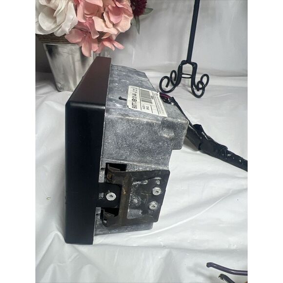 2003 - 2010 Ford Crown‎ Victoria AM FM Police Radio OEM 7C2T-19B131-AA - Picture 6 of 11